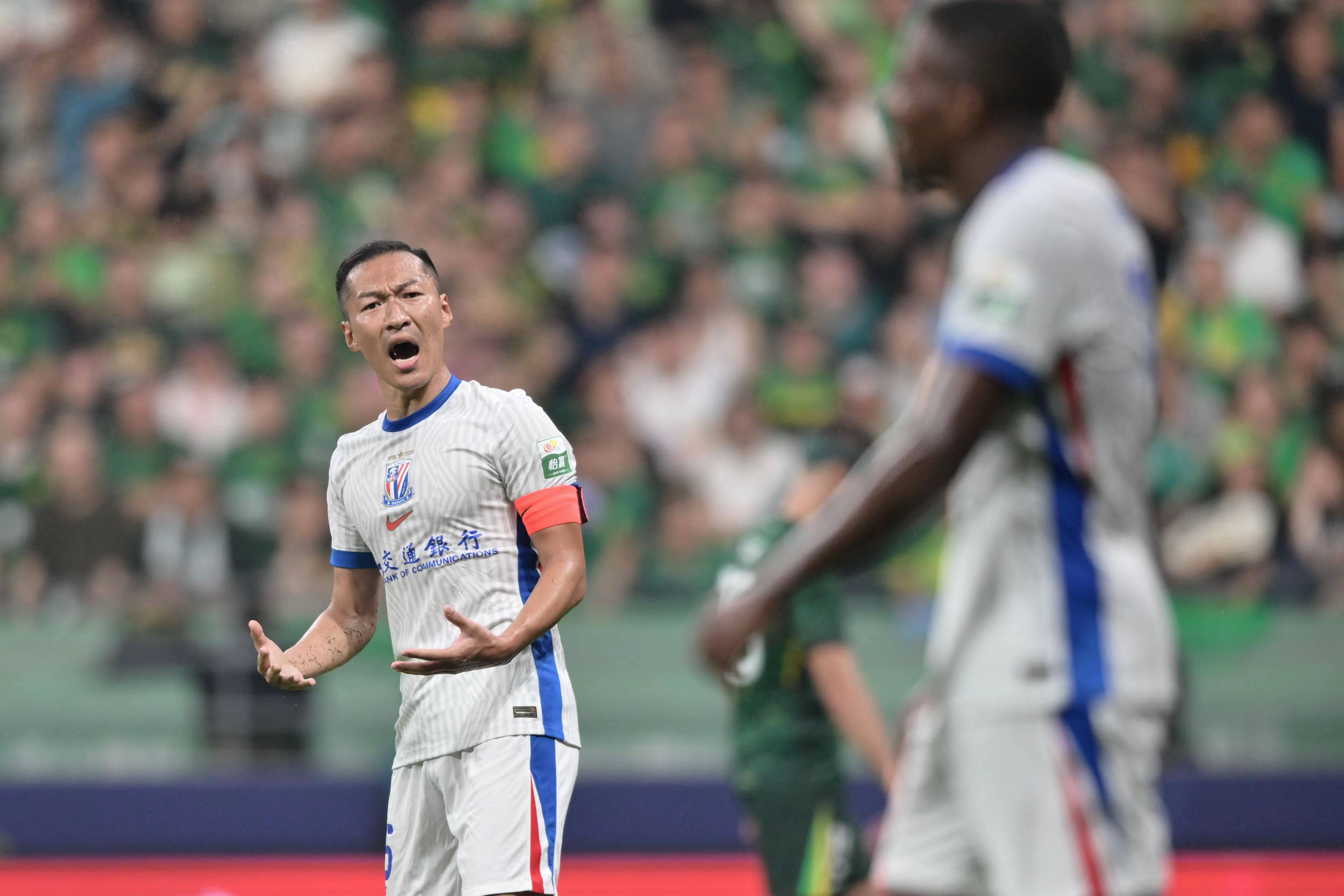  赛地聚焦：欧冠窗口期热度飙升，达拉斯独行侠强势反弹，质疑声仍在，年轻球员得到机会